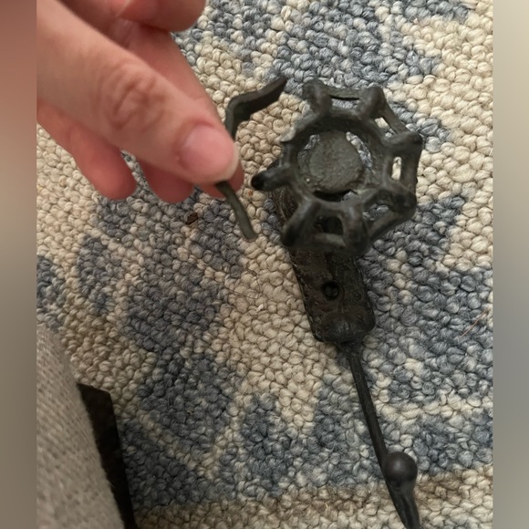 Wrought iron hooks - Picture 2 of 2